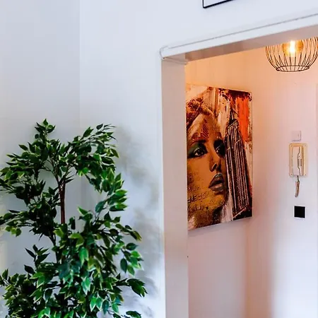 Modernes L Oasis L Mit Balkon Nähe Hauptbahnhof